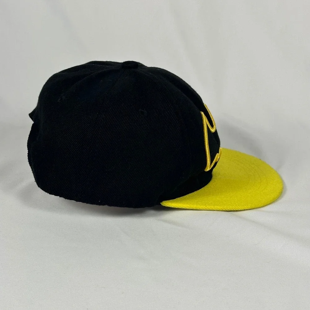 Six Flags Batman Snapback Hat Mens OSFM Black Yellow Embroidered DC Comics Cap